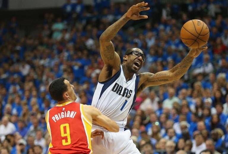 Los Mavericks vencen a los Rockets y siguen con vida en el Oeste