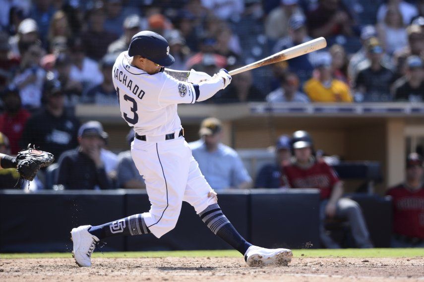 Machado pega 1er jonrón con Padres, que vencen a Arizona