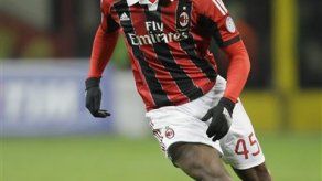 Balotelli conquista elogios en su debut en Milan