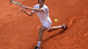 Ferrer, primer clasificado para octavos en Madrid; Almagro y Mónaco ganan