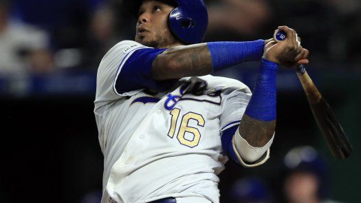 Los Cachorros fichan al catcher Martín Maldonado