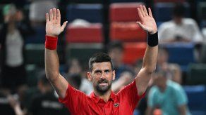 Novak Djokovic regresa con triunfo en Shanghái en duelo de veteranos ante Cilic