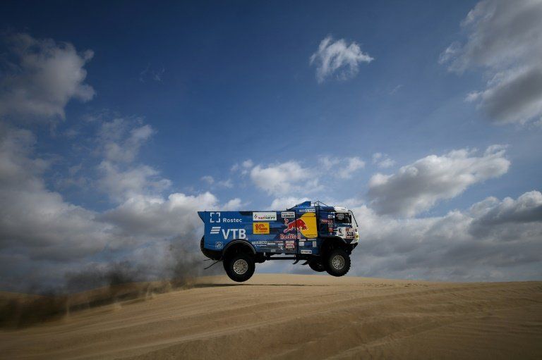Expulsan del Dakar a piloto ruso por atropellar a espectador sudafricano y no auxiliarlo