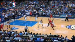 Harden anota 24 y Houston vence a los Mavericks