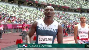 El velocista panameño Alonso Edward a la semifinal de los 200 metros planos.