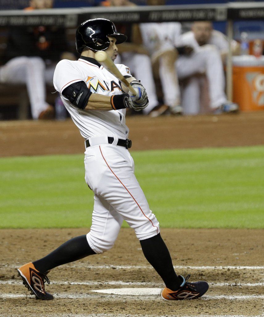 Marlins vencen 7-3 a Mets y se llevan la serie