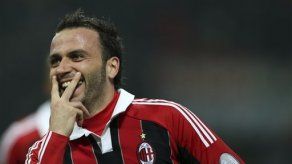 Milan gana 3-0 a la Lazio y avanza al tercer lugar