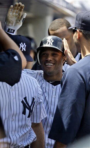 Alex Rodrí­guez pega batazo ganador, pero debe esperar el festejo