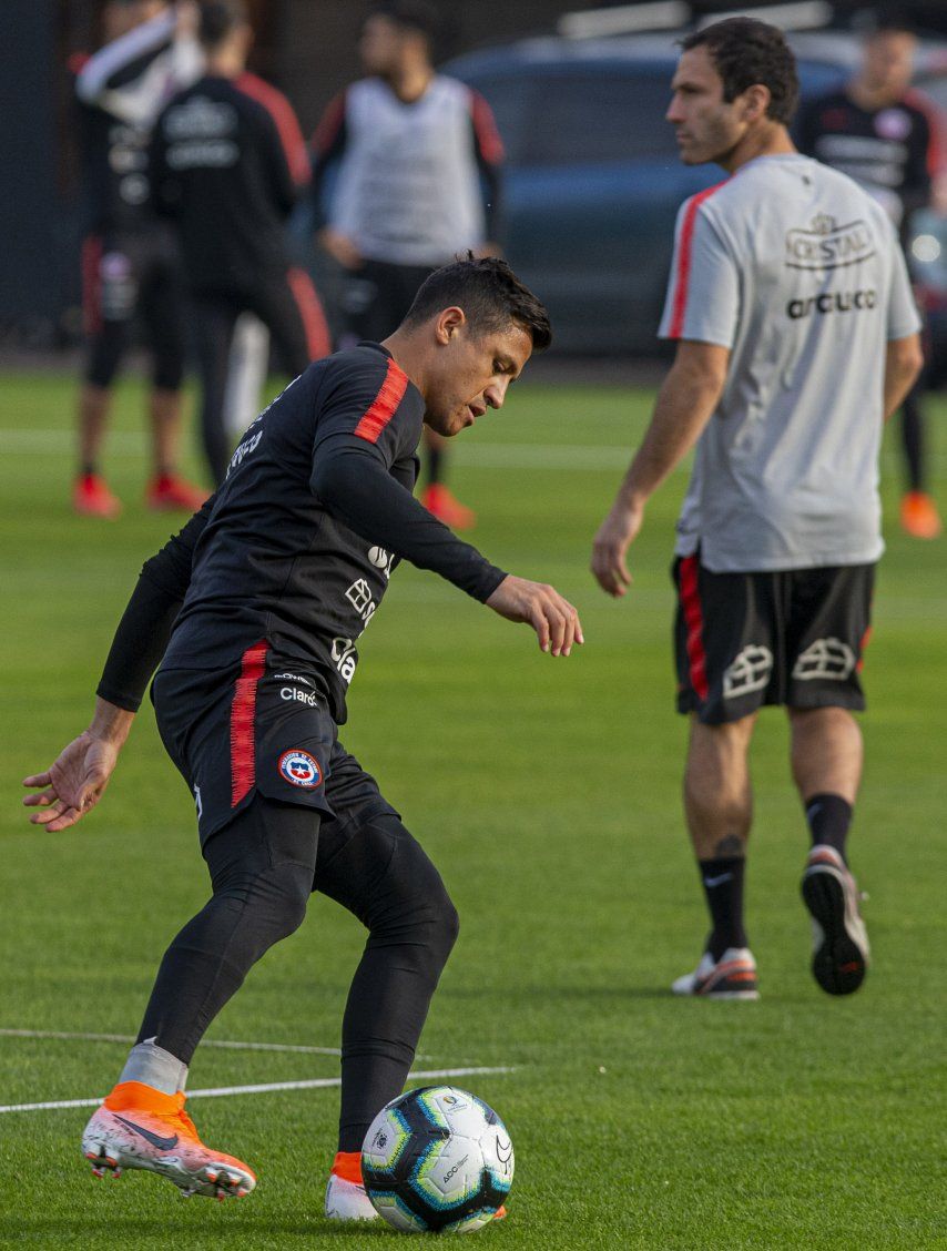 Alexis sería titular en el debut de Chile en Copa América