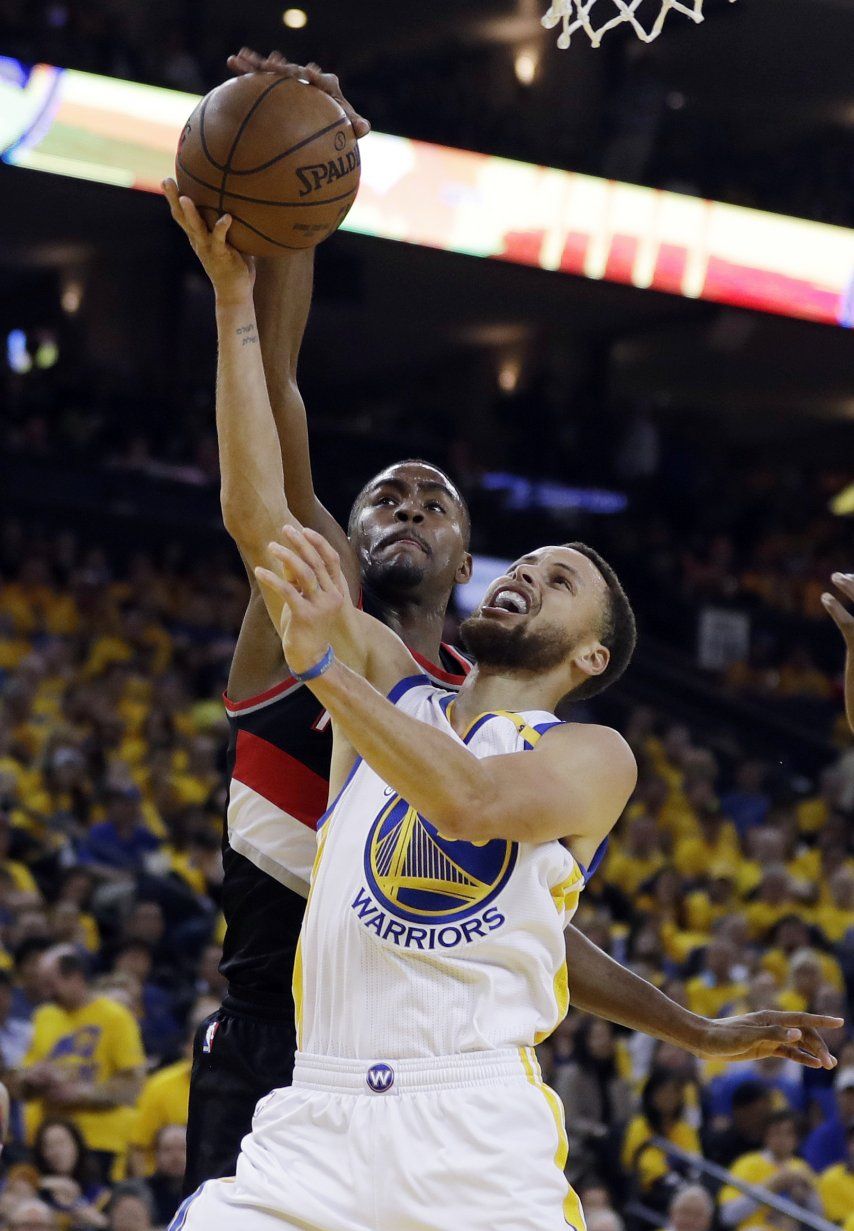 Warriors se ponen 2-0 arriba en su serie con Trail Blazers