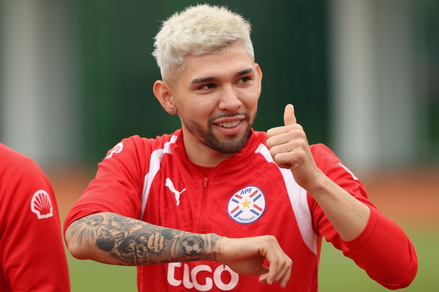 Mundial 2026: Paraguay presenta su convocatoria con Julio Enciso como estandarte