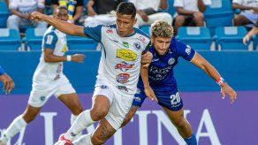 LPF: CD Universitario rescató empate ante Veraguas United con agónico gol de Rangel