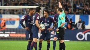 Neymar expulsado contra el Marsella en su primer clásico