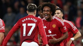 El Manchester United superó al Fulham en su estreno en la temporada de la Premier League