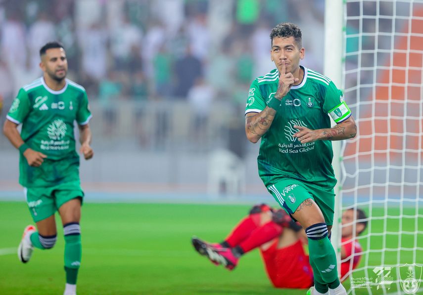 Roberto Firmino se estrena con Hat Trick en el Al Ahli