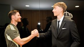 Dean Huijsen y su presentación oficial con el Real Madrid