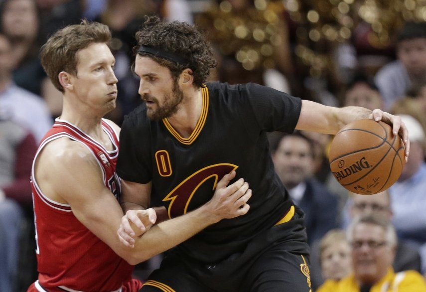 LeBron y Love lideran triunfo de Cavaliers ante Bulls