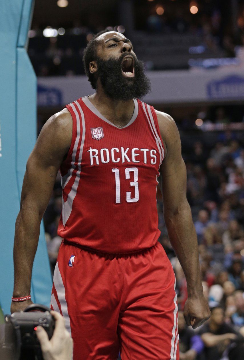 Harden consigue doble doble; Rockets vencen a Hornets