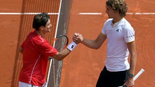 Nadal hace historia en la Davis en primera jornada muy igualada