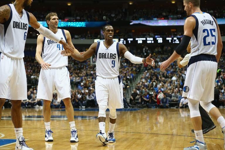 NBA: Mavericks sorprenden a los campeones Spurs con el debutante Rajon Rondo
