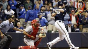 Overbay responde en triunfo de Cerveceros