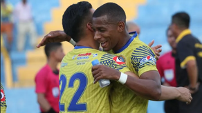 Nicolás Muñoz llega a 300 goles en El Salvador