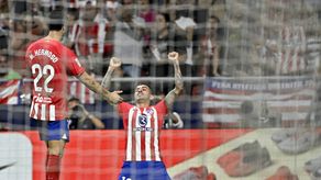 Atlético de Madrid le remonta al Cádiz con ayuda de los campeones