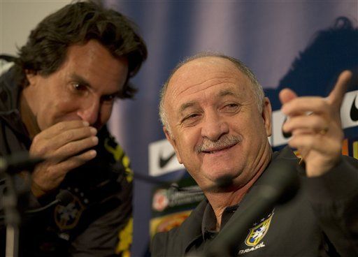 Mundial: Scolari espera menos presión con Brasil