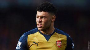 Arsenal sin Oxlade-Chamberlain por 2 meses
