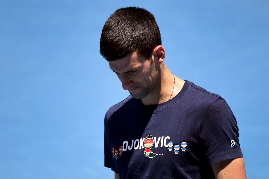 Australian Open: Djokovic admite errores en su lucha