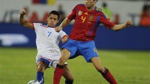 España remonta y vence 3-2 a Chile en amistoso