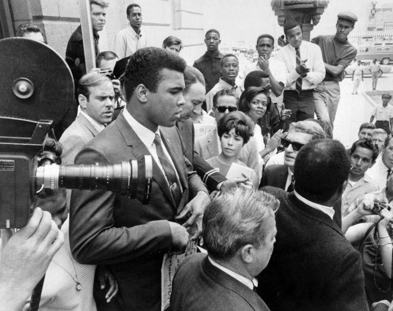 Trump considera otorgar un perdón póstumo a Muhammad Ali