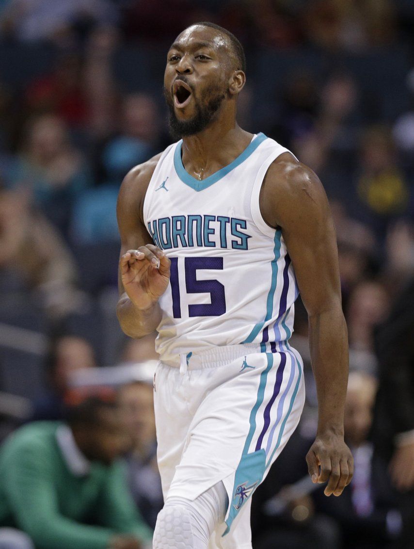 Con 34 de Walker, Hornets cortan racha a Magic
