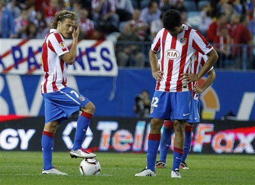 Forlán desliza que podrí­a irse del Atlético