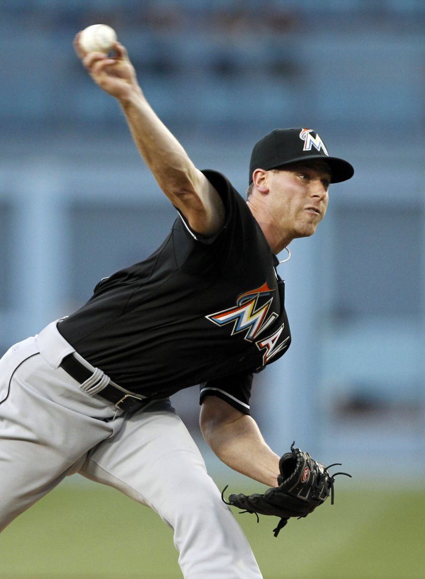 Marlins apalea a Dodgers con 3 jonrones