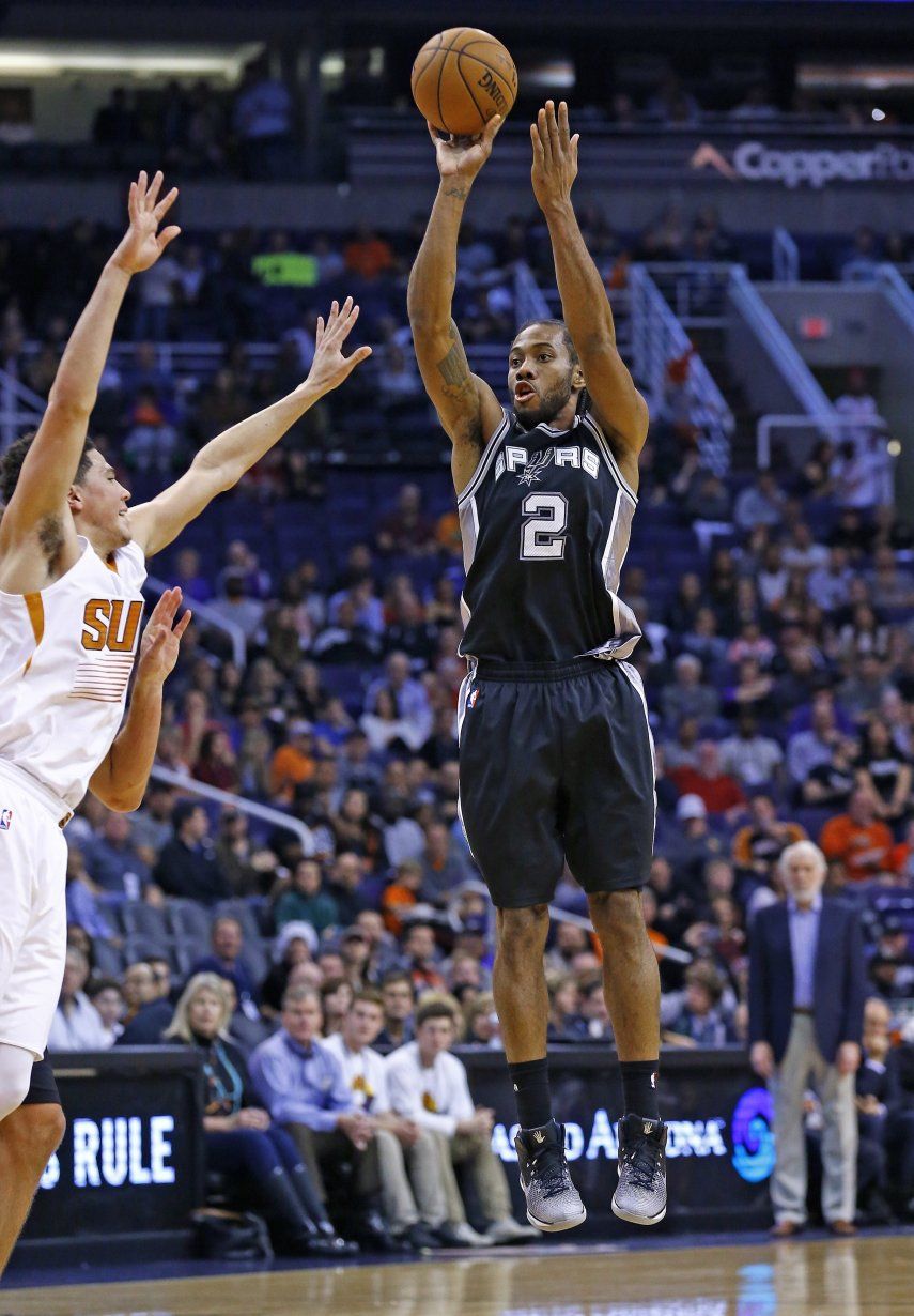 Spurs vuelven a ganar de visita, ahora ante Suns