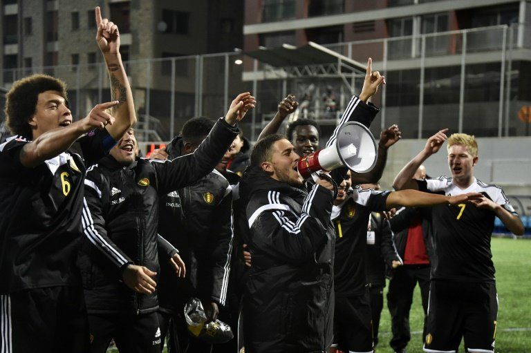 Italia, Bélgica y Gales a Eurocopa, Holanda se mantiene viva