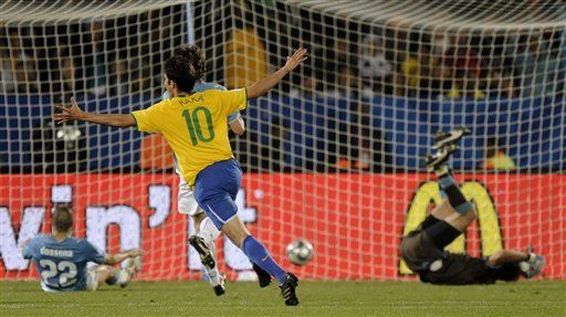 Confed: Brasil golea a Italia y la elimina