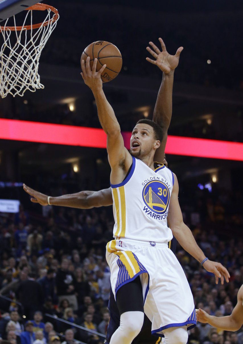Davis y otros primerizos disfrutan jugar día de Navidad