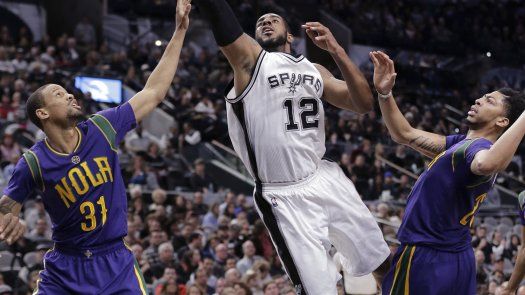 Con 36 puntos de Aldridge, Spurs vencen 110-97 a Pelicans