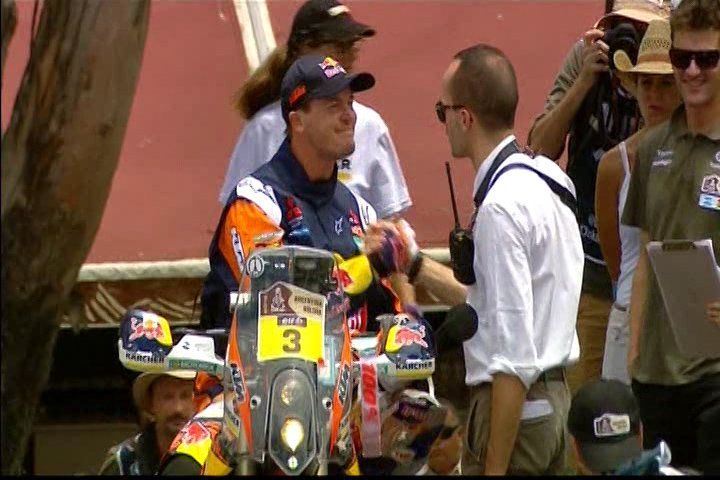 El Rally Dakar 2016 larga en Buenos Aires con un banderazo simbólico