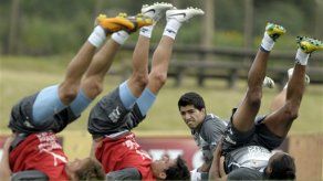 Mundial: Uruguay-Chile se enfrentan plagados de problemas