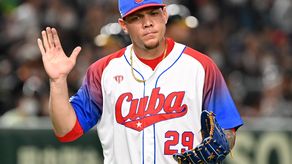 MLB: Azulejos pactan con el cubano Yariel Rodríguez