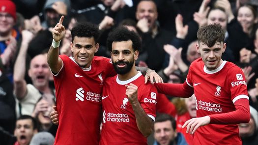 Liverpool remonta ante Brighton y siguen en la lucha por la cima de la Premier League