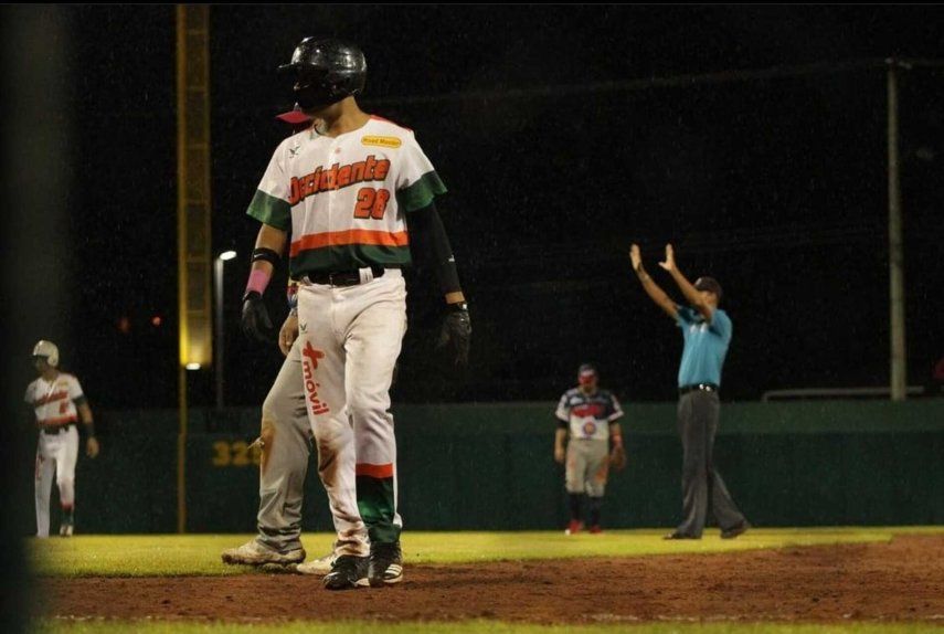 Béisbol Mayor 2023: Macré le da vida a Occidente