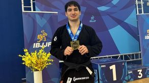 Jorge Calviño Mudarra se destaca en el IBJJF London Open
