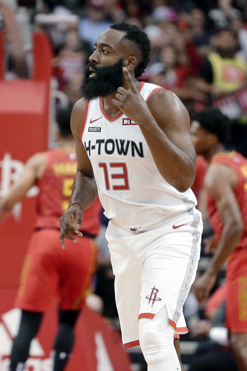 Harden asombra con 60 puntos en 31 minutos