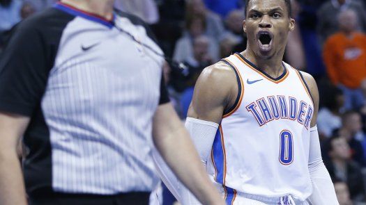 Westbrook y Anthony ayudan en triunfo del Thunder