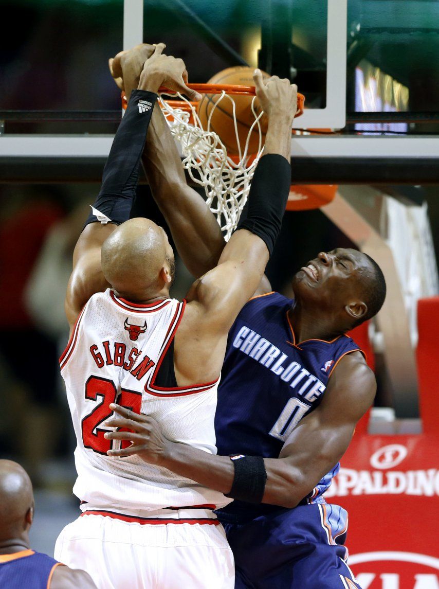 Unos Bulls equilibrados vencen a Bobcats