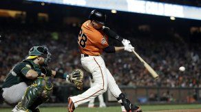 Gigantes frenan a Atléticos con victoria de 7-1